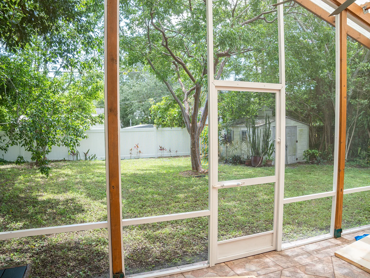 3 bed, 1638 sqft, $4,650 — Photo 4