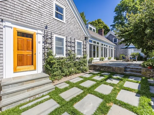 12 Fire Station Rd, Barnstable, MA 02630