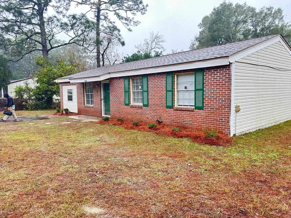 4616 Twin Oaks Dr, Tallahassee, FL 32305