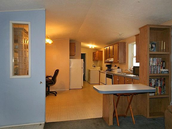 3rd image of 18812 E Valleyway Ct