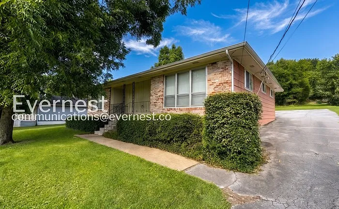 521 Ely Rd #B — Photo 2