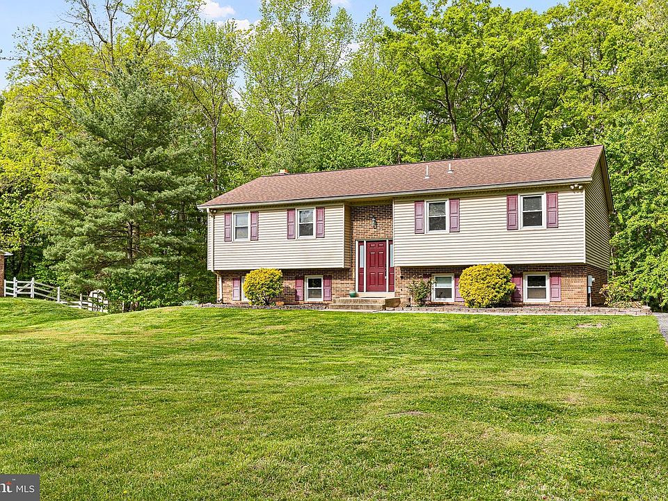 1st image of 116 Dorothy Dr