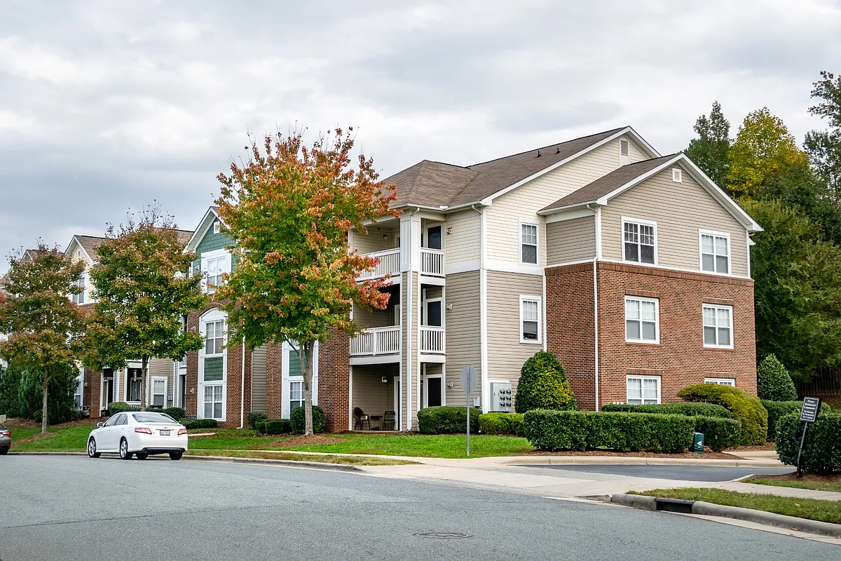 Building Photo - Rivermere Apartments