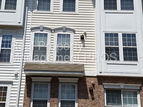 3rd image of 11634B Cavalier Landing Ct #1408B