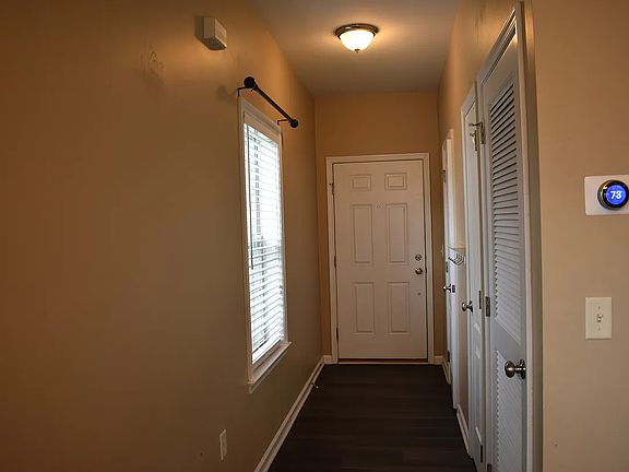 2nd image of 101 Stonecrest Ln