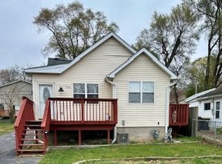305 Brierhill Dr, Round Lake Park, IL