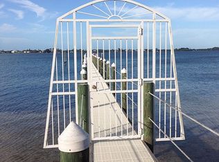 652 S McCall Rd, Englewood, FL 34223