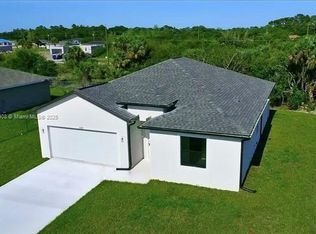 8007 Vega Ct, Labelle, FL 33935