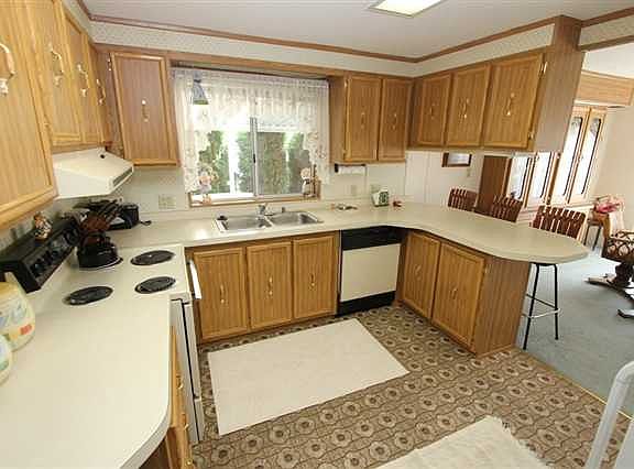 2nd image of 17011 E Meadowbrook Ln #4