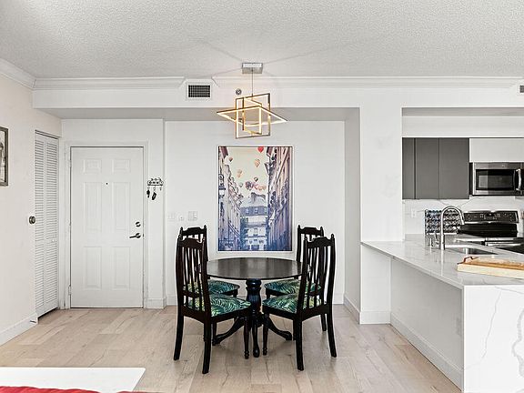 4th image of 616 Clearwater Park Rd APT 1110