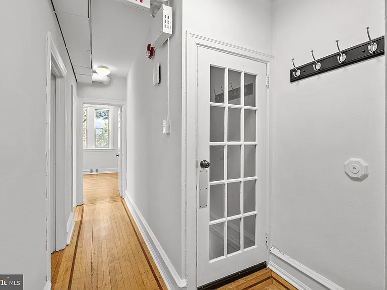 87 E Butler Ave — Photo 3
