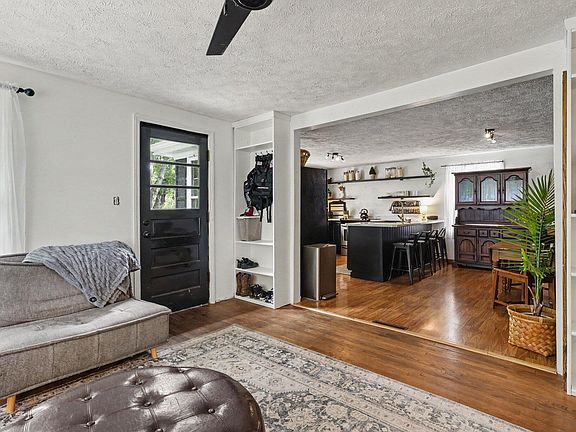5th image of 4531 Mead Rd