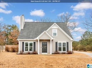 8352 Cahaba Crossing Cir, Leeds, AL 35094