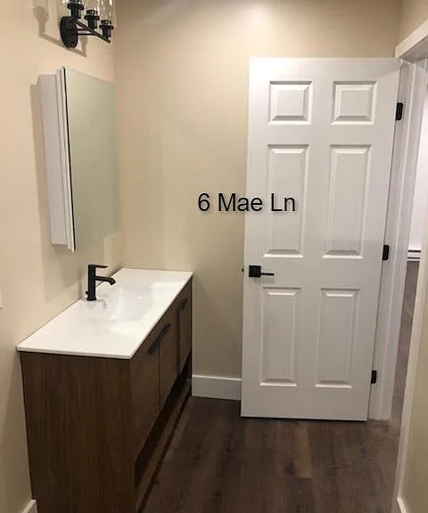 6 Mae Ln — Photo 6
