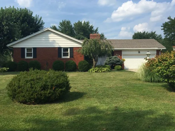 904 Wells St, Wapakoneta, OH 45895