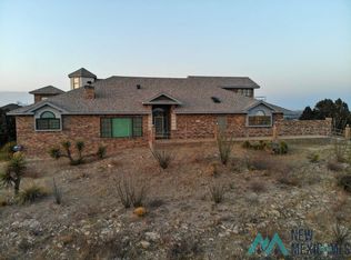 916 Fountain Dr, Carlsbad, NM 88220