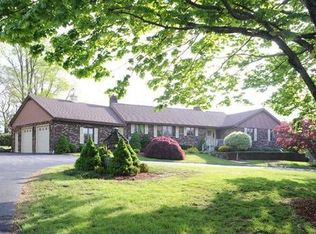 784 Vauxhall Street Ext, Waterford, CT 06385