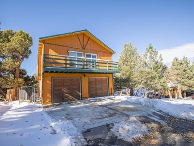 577 Villa Grove Ave, Big Bear City, CA, 92314