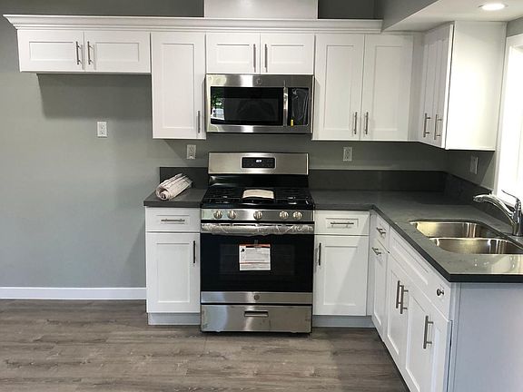 5th image of 6139 Laurelgrove Ave