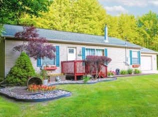 4792 N Water Rd, Sanford, MI 48657