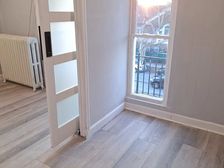5235 Oxford Ave — Photo 6