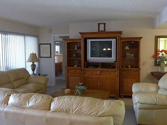 2nd image of 330 S Ocean Bl #516