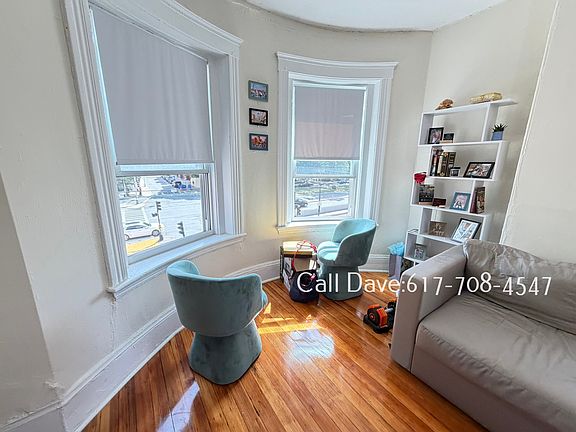 3rd image of 1381 Commonwealth Ave #11
