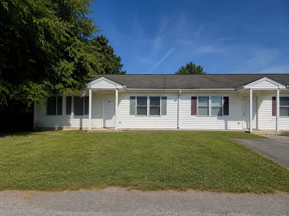 Two bedroom, 1 bath apartment in Burlington, 650 Lakeside Ave, Burlington, NC 27217