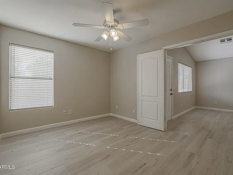 1693 E Milky Way — Photo 26