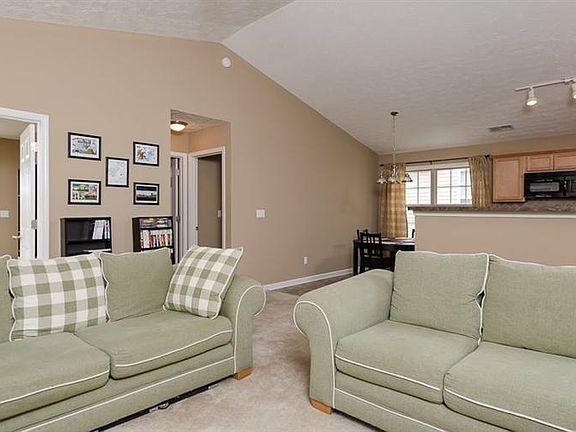 4th image of 2473 Rockaway Pl