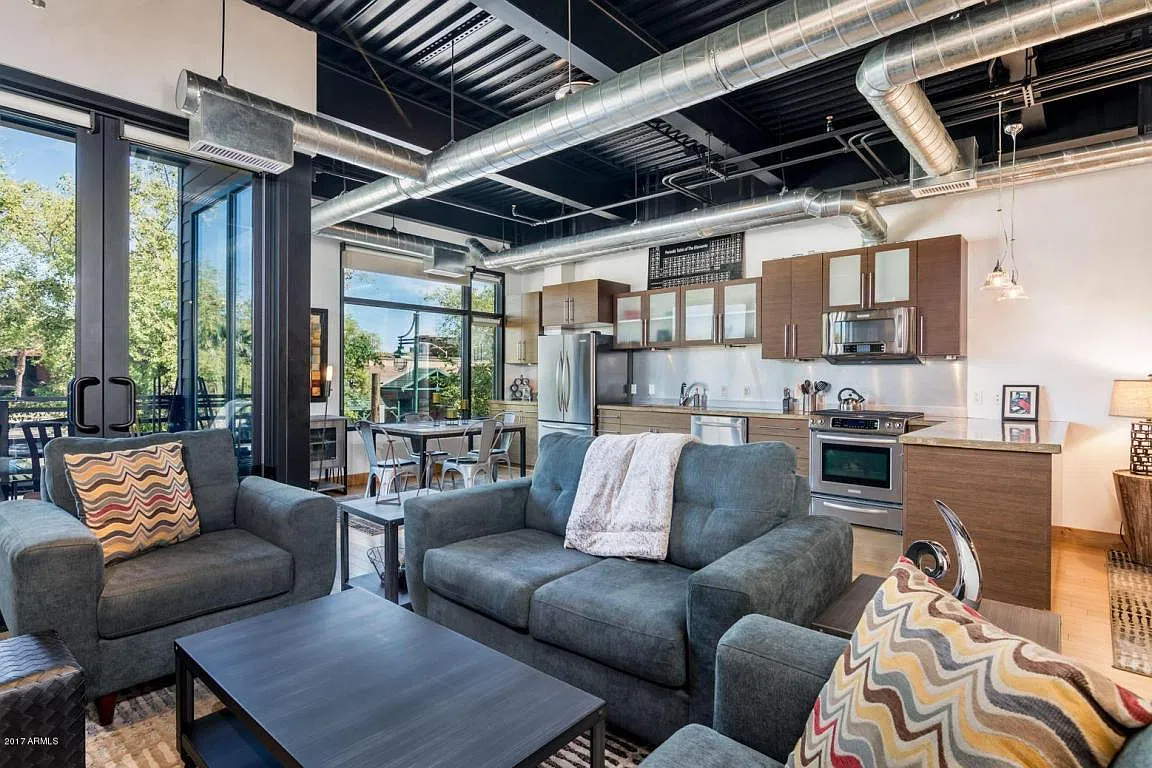 Studio, 861 sqft, $2,795 — Photo 2