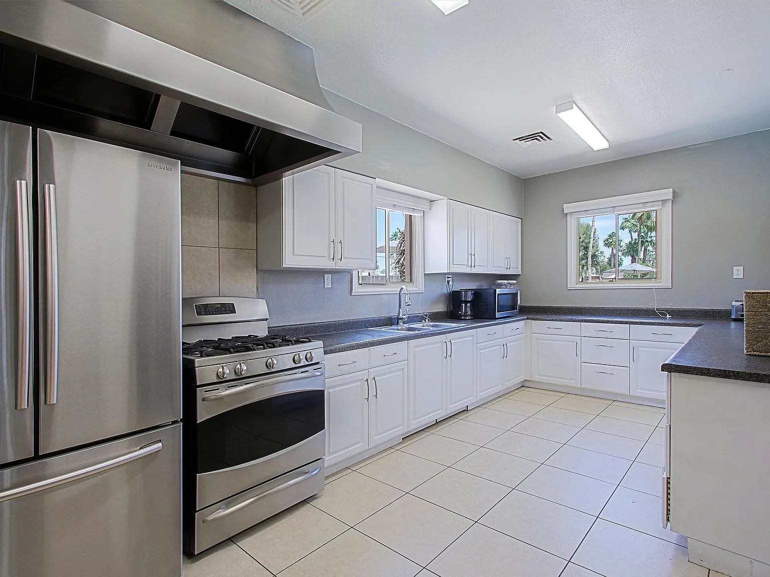 Park Lee Apartments — Photo 4