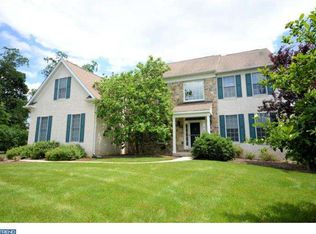 126 Clover Hill Ln, Harleysville, PA 19438