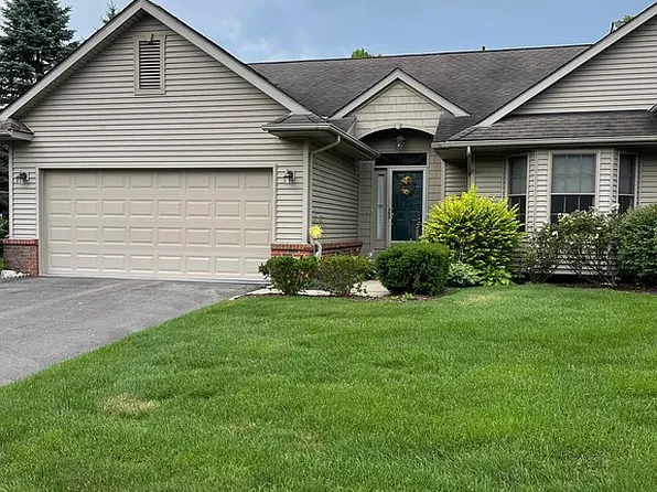 6168 Doveplum Dr, Brighton, MI 48116