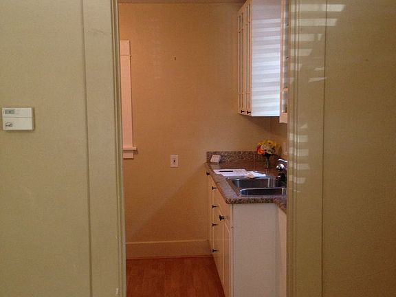 4th image of 824 Richardson St
