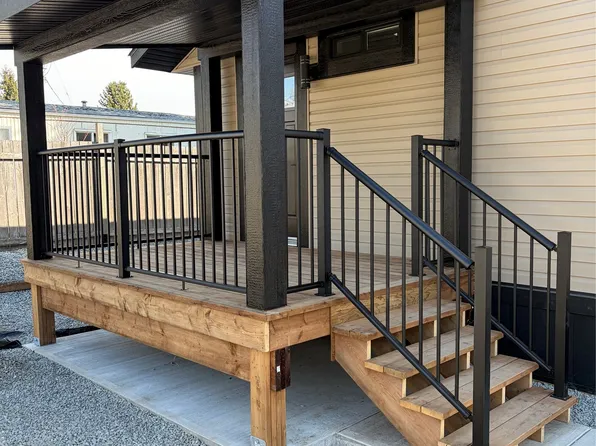 1361 30th St SE #42, Salmon Arm, BC V1E 2N4