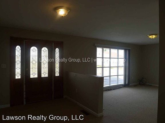 3rd image of 763 Craig Ave
