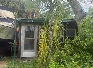 1702 Holiday Dr, Holiday, FL 34691