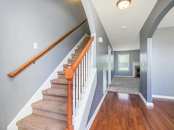 5th image of 1344 Loren Cir