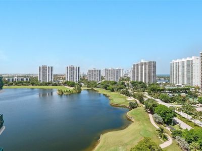 20000 Country Club Dr #TS12, Aventura, FL, 33180