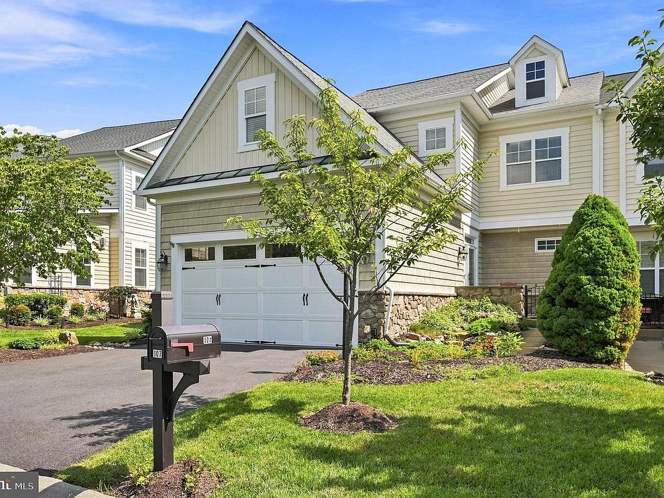 1st image of 107 Osprey Dr