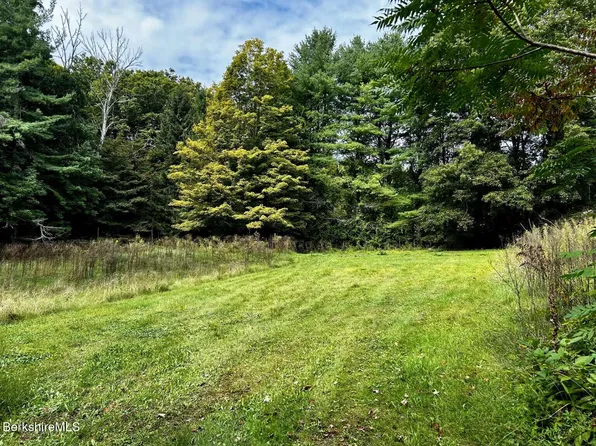 4 Bott Hill Rd, South Egremont, MA 01258