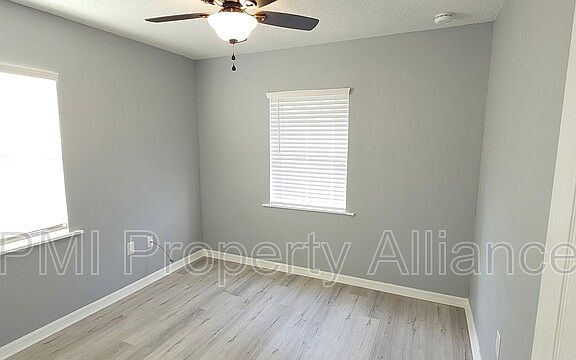 5th image of 402 Orange Ave