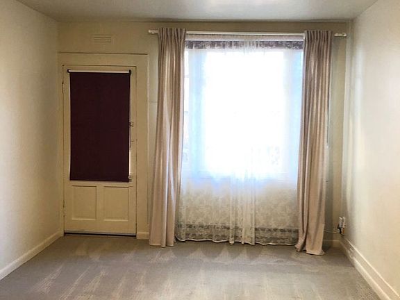 2nd image of 1011 Anza St