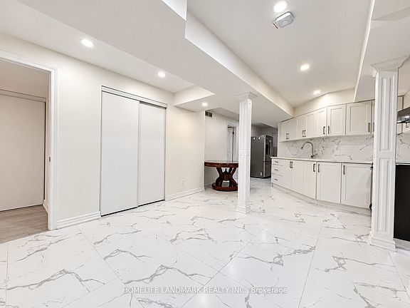 5th image of 60 Pineforest Pl #Basement