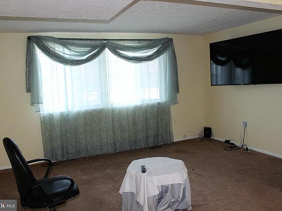 4th image of 1658 Devil Ln #8-1