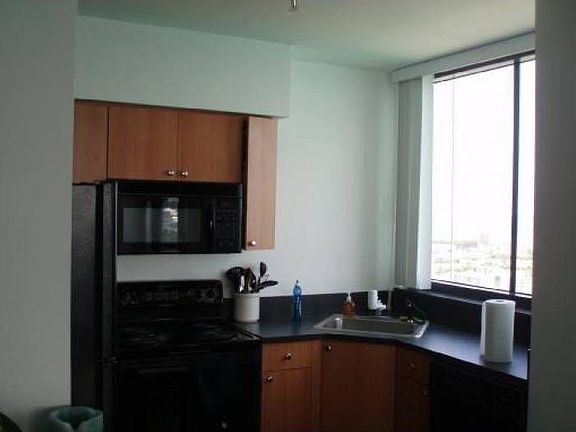 3rd image of 1330 West Ave APT 3002