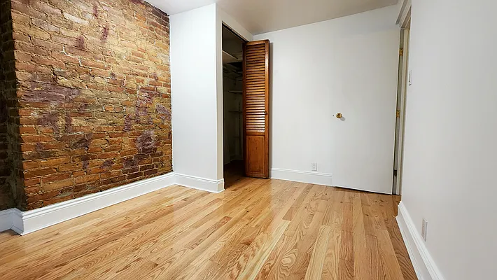 Rented by Voro New York | media 13