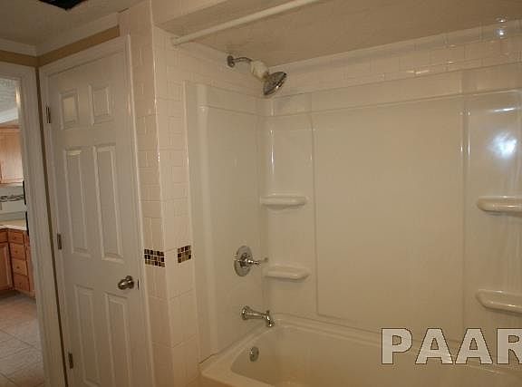 3rd image of 210 N Mason St