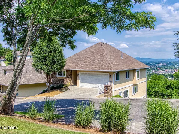 452 Maggie Mack Ln, Sevierville, TN 37862